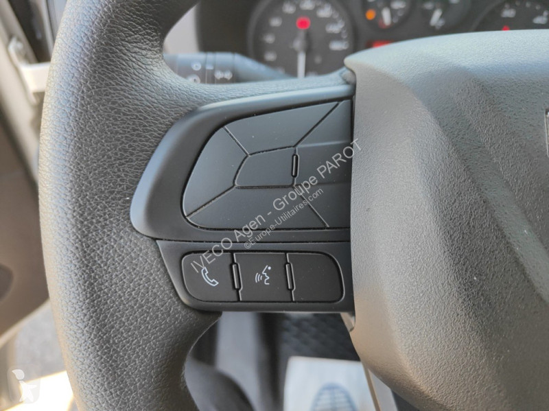 Veicolo commerciale Iveco 35C16H3.0 empattement...