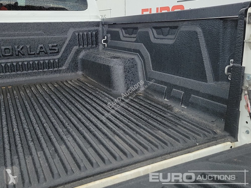 Furgoneta Toyota Hilux