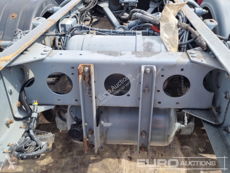 Véhicule utilitaire  LF220