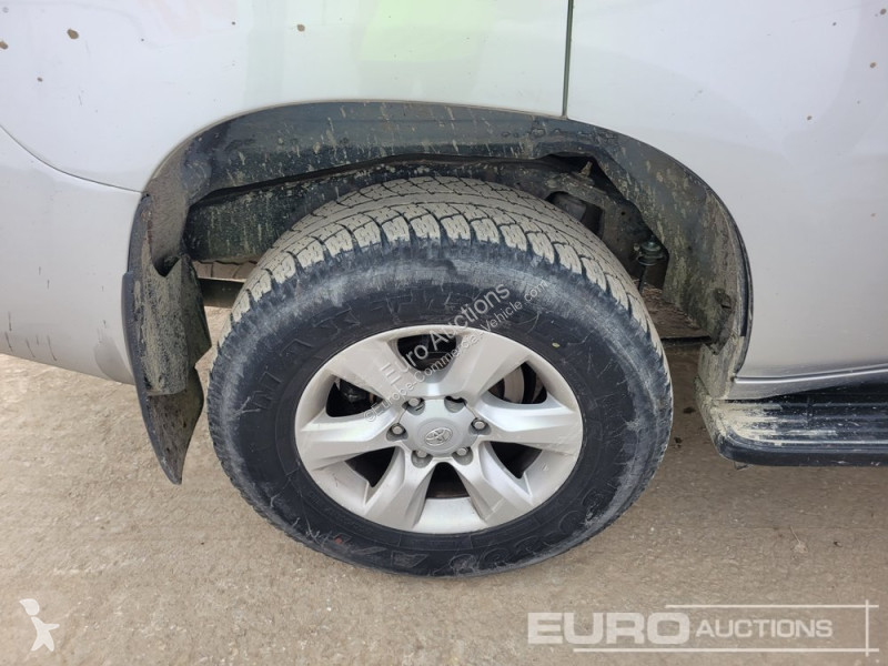 Furgoneta Toyota Landcruiser