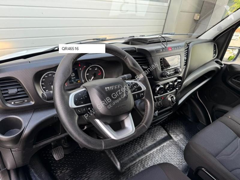 Autoutilitară Iveco 35S18 Kontener 4,5m Drzwi...