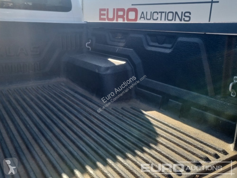 Furgoneta Toyota Hilux