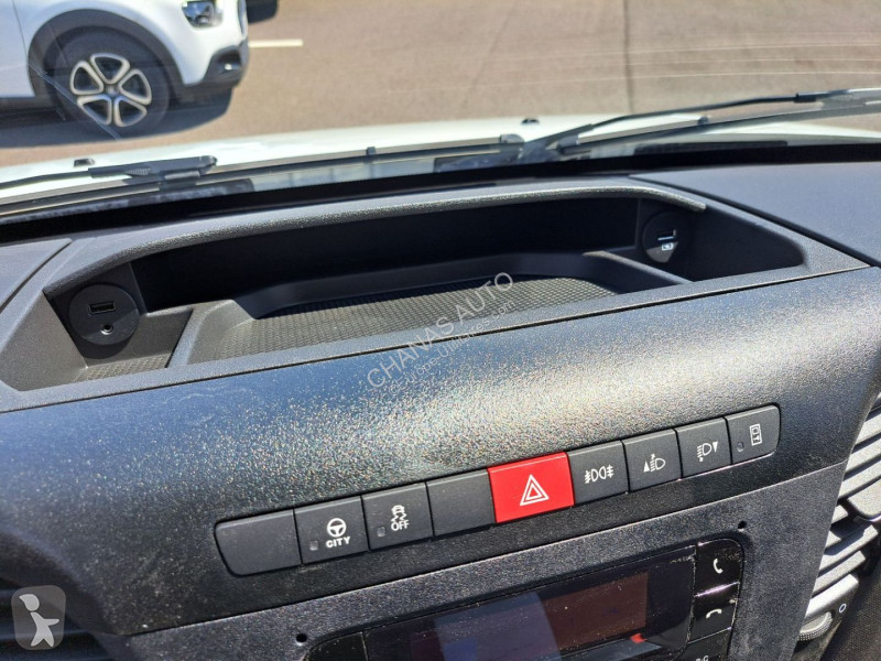 Veicolo commerciale Iveco 35C16 160CV 3L...