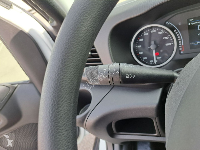 Furgoneta Iveco 35C18 180CV 3L ALUMINIUM 3M80...