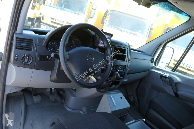 Véhicule utilitaire Mercedes Sprinter 316 CDI...