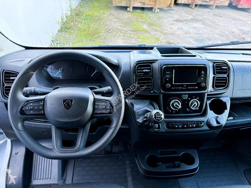 Véhicule utilitaire Peugeot L2H2 | Leasing