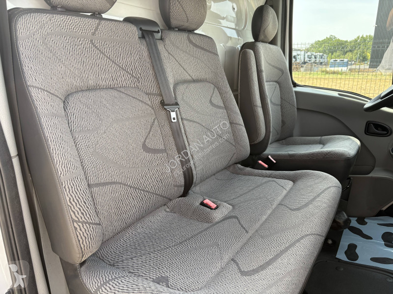 Veicolo commerciale Renault II 2.5 Dci 120 L3H3...