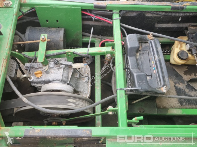 Furgoneta John Deere AMT626