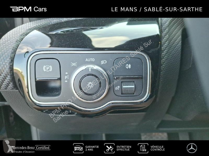 Véhicule utilitaire Mercedes 180d 116ch...