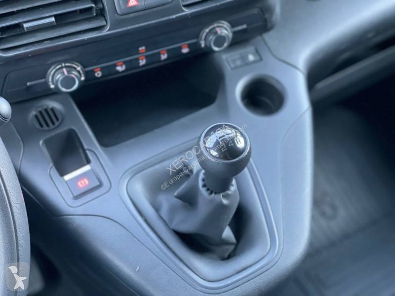 Véhicule utilitaire Toyota City 1.5D-4D 100HP 3L