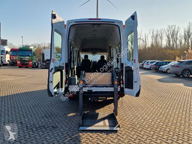 Furgoneta Ford / Transport von Personen im...