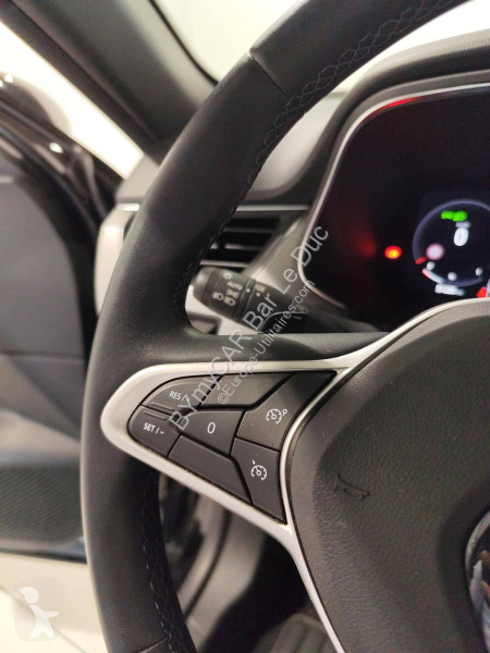 Autoutilitară Renault Arkana mild hybrid 140...