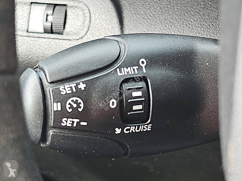 Véhicule utilitaire Peugeot 1.5 HDI