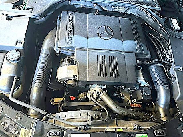 Véhicule utilitaire Mercedes (W140 SEC...
