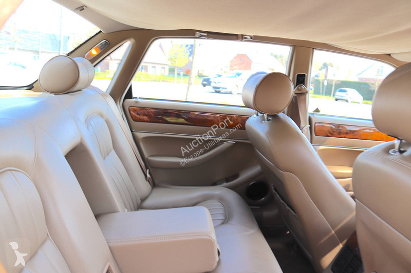 Véhicule utilitaire Jaguar Sovereign 4.0