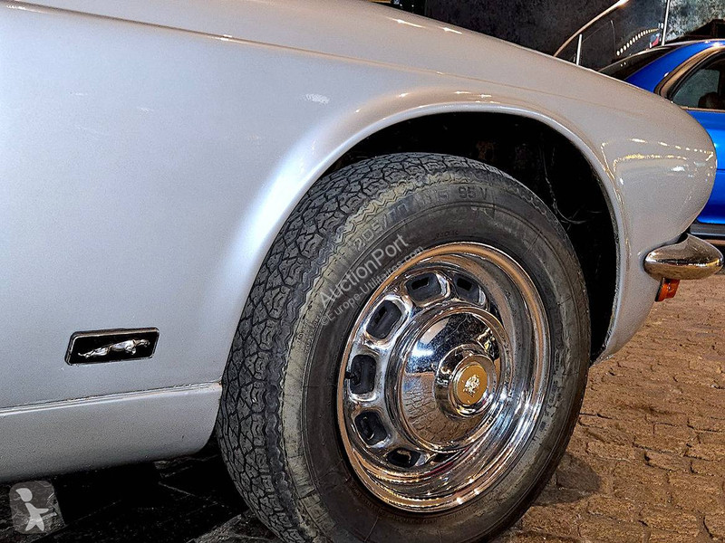 Véhicule utilitaire Jaguar (series II) 4.2...