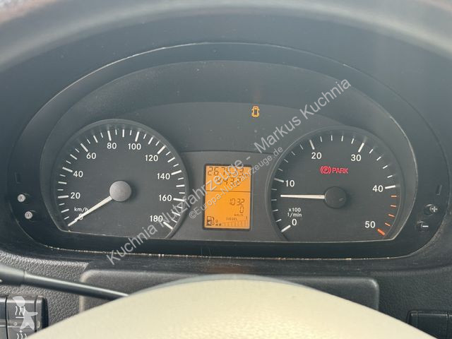 Véhicule utilitaire Mercedes 319 V6 Doka...