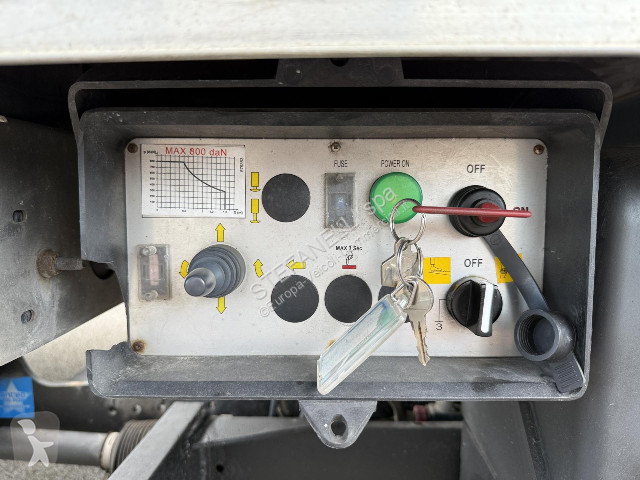 Veículo utilitário Iveco DAILY 35C14H BOX + SPONDA