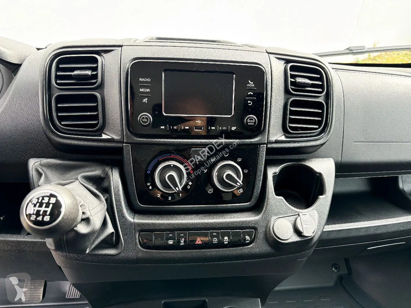 Véhicule utilitaire Peugeot L3H2 | Leasing