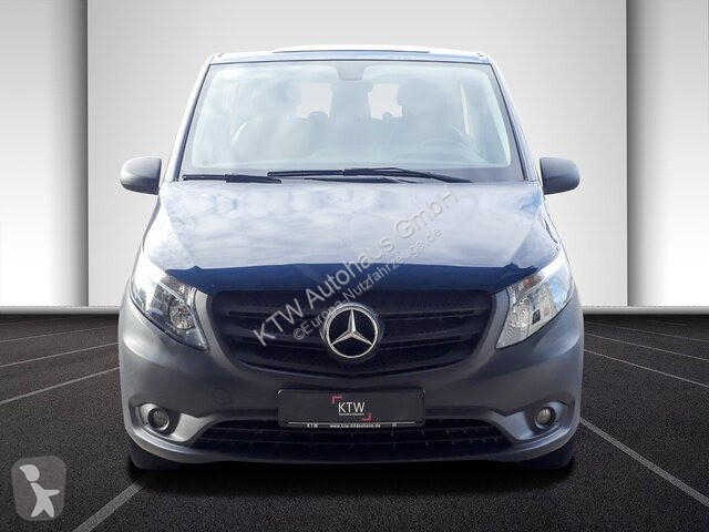 Véhicule utilitaire Mercedes 114...