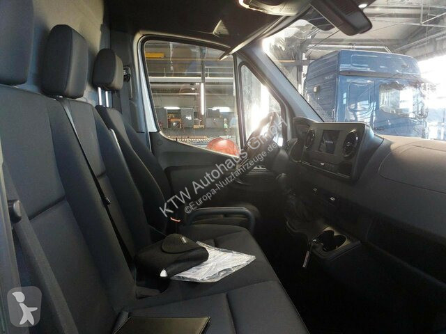 Autoutilitară Mercedes 317CDI Maxi...