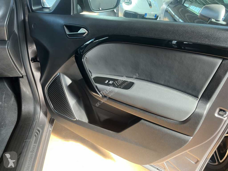 عربة نفعية Mercedes EQT - EQT 200