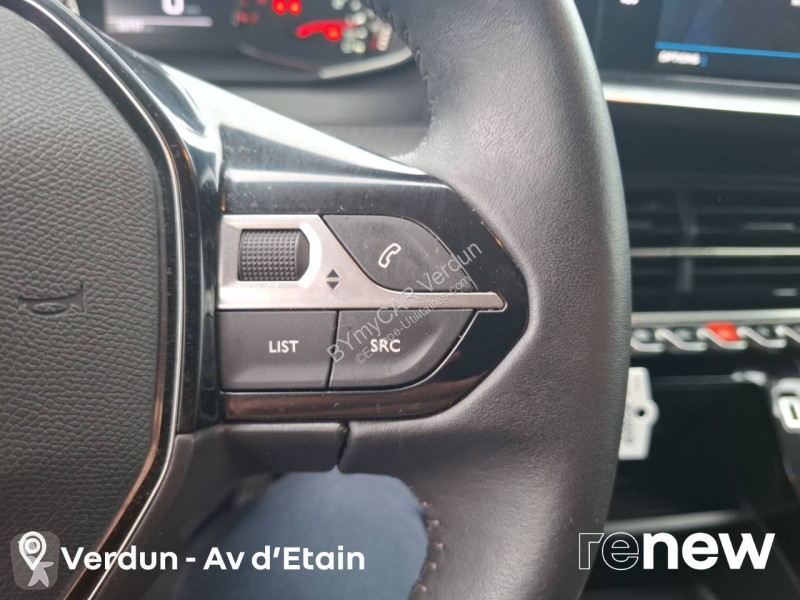 Véhicule utilitaire Peugeot 208 PureTech 100...