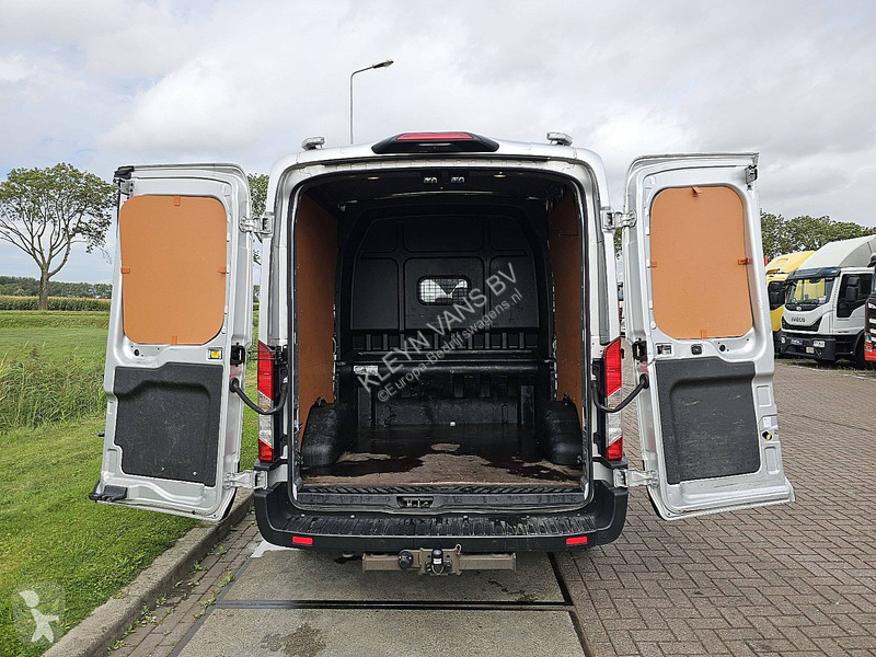 Autoutilitară Ford 350 ac aut. DC EURO6