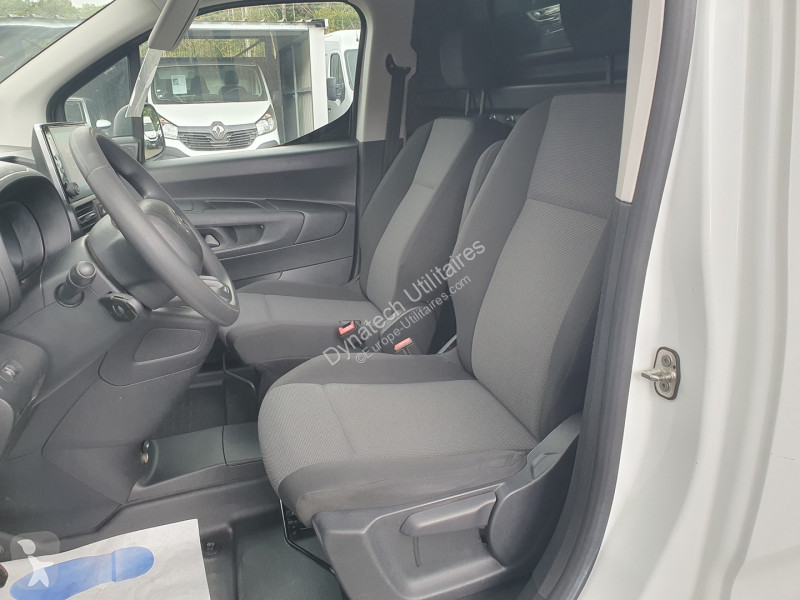 Véhicule utilitaire Citroën BERLINGO VAN M...