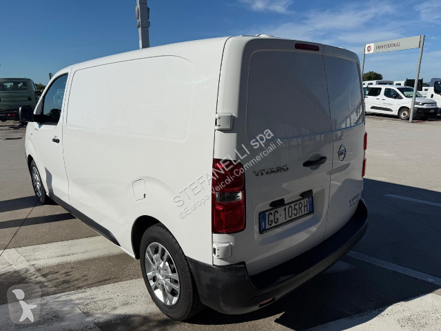 عربة نفعية Opel VIVARO 1.5 120 L2H1