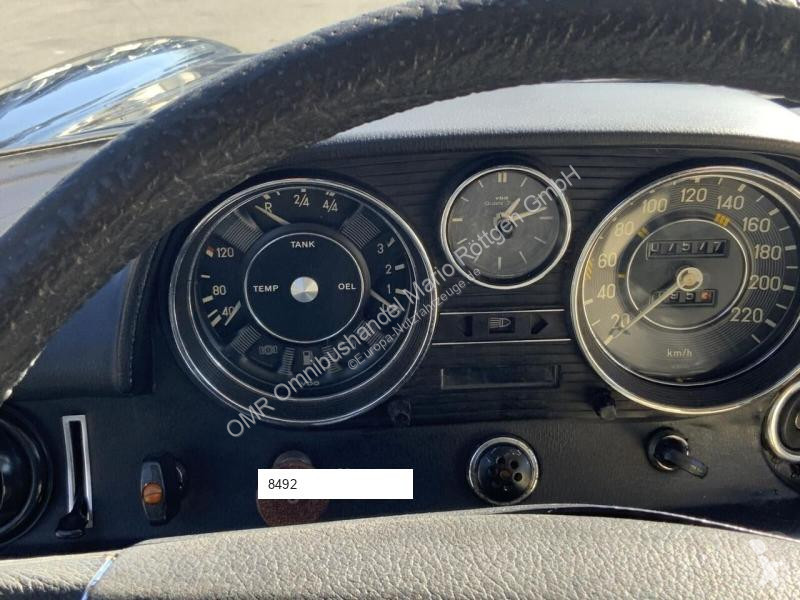 عربة نفعية Mercedes 200 D/8