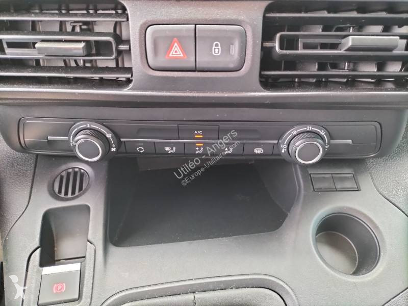 Véhicule utilitaire Peugeot