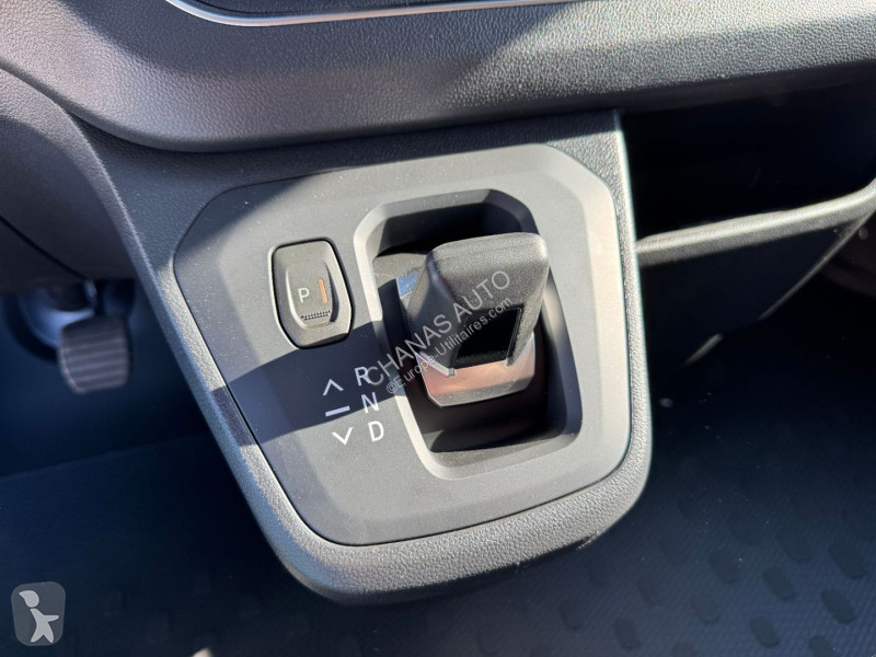 Véhicule utilitaire Renault CA L2H1 3T BLUE DCI...