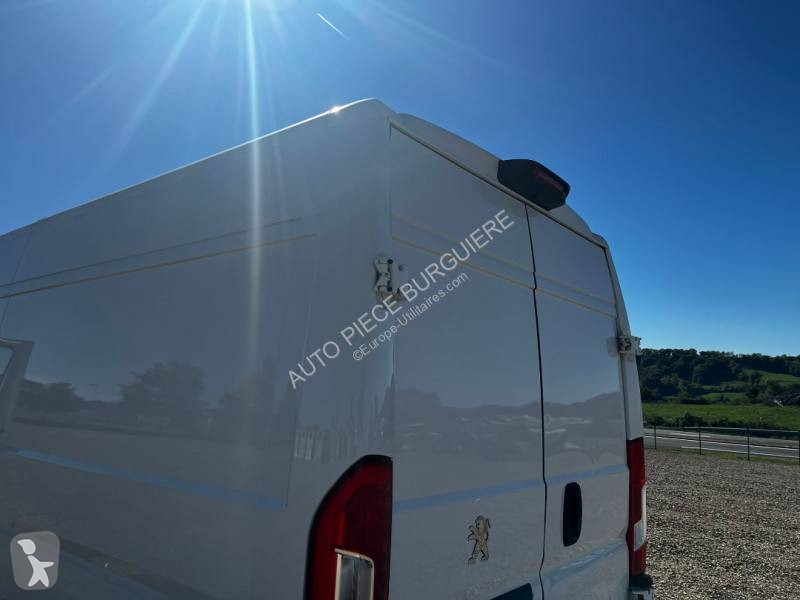 Véhicule utilitaire Peugeot