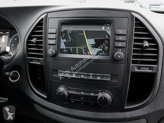 Véhicule utilitaire Mercedes Vito 114...