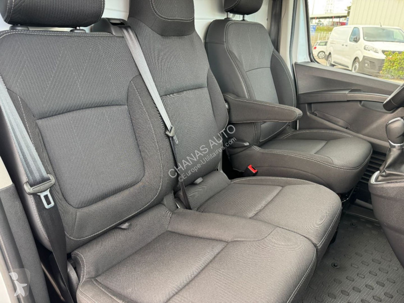 عربة نفعية Renault 2.0 BLUE DCI 150 EDC