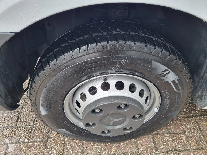 Samochód dostawczy Mercedes 516 CDI BE Clixtar/...