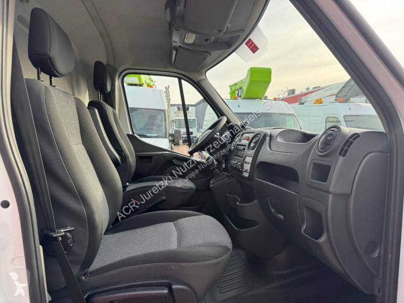 Samochód dostawczy Renault