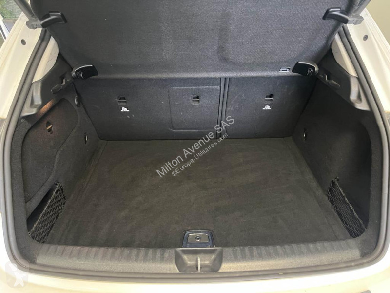 عربة نفعية Mercedes GLA 180  Inspiration