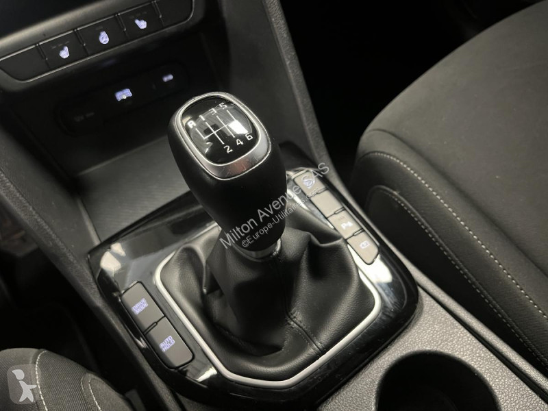 Samochód dostawczy KIA SPORTAGE 1.6 T-GDi MHEV...