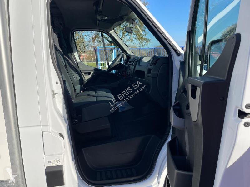 Véhicule utilitaire Renault MASTER 130