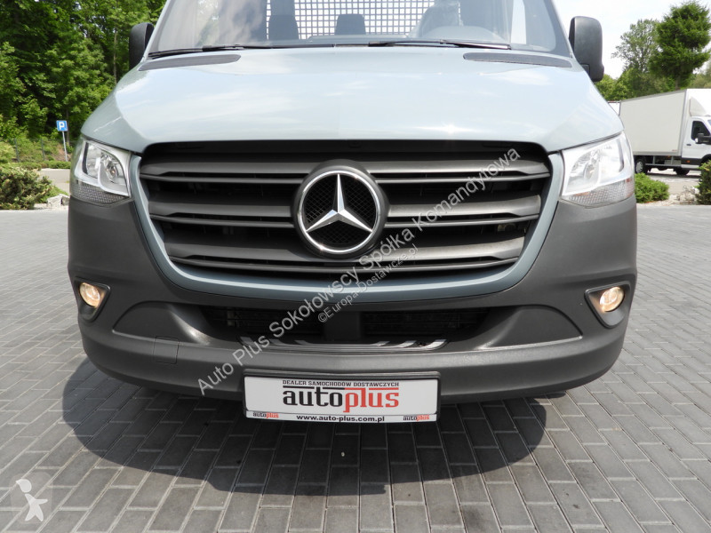 Samochód dostawczy Mercedes 23S12 DAILY