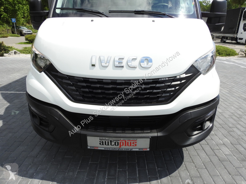 Лекотоварен автомобил Iveco 35C14 DAILY