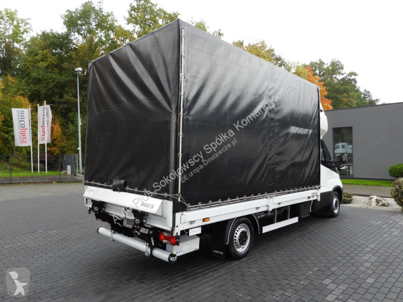 Лекотоварен автомобил Iveco 35S18 DAILY