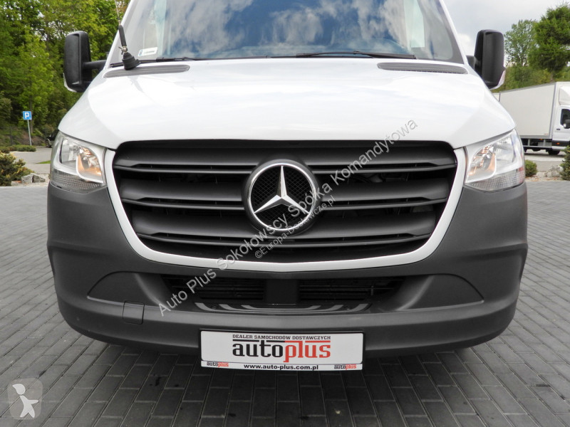 عربة نفعية Mercedes 23ASTER