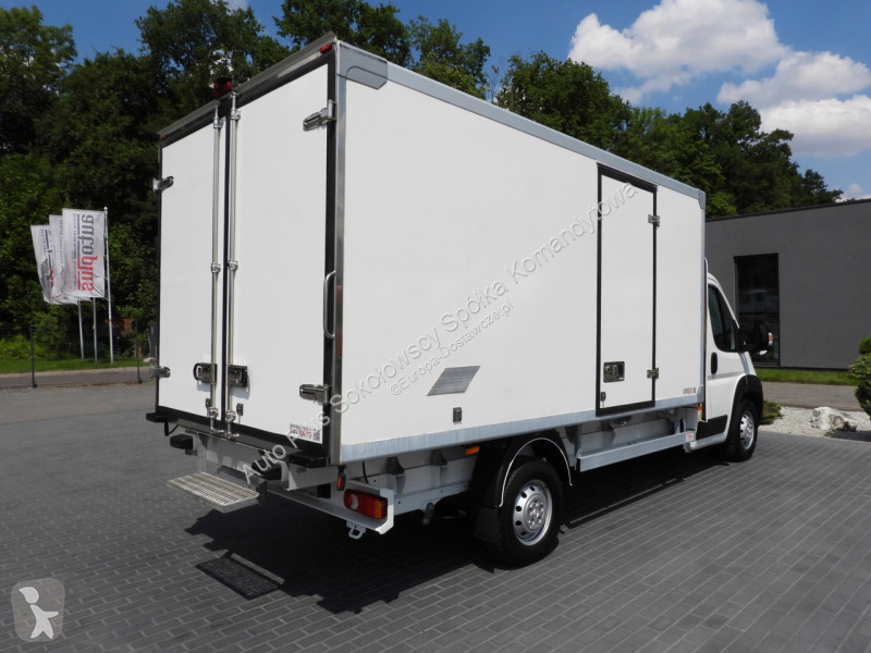 Samochód dostawczy Peugeot  BOXER
