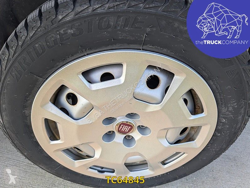 Samochód dostawczy Fiat 1.4i PETROL / CNG Doblò