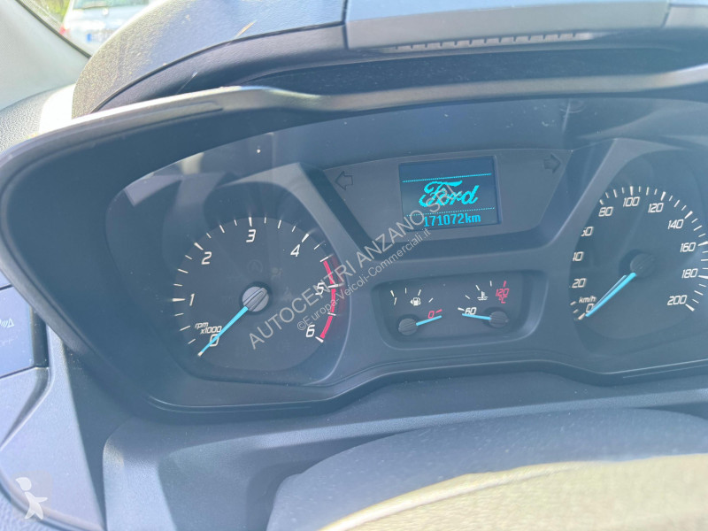 عربة نفعية Ford