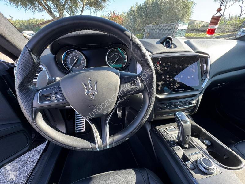 Furgoneta Maserati 330 CV MHEV IBRIDA