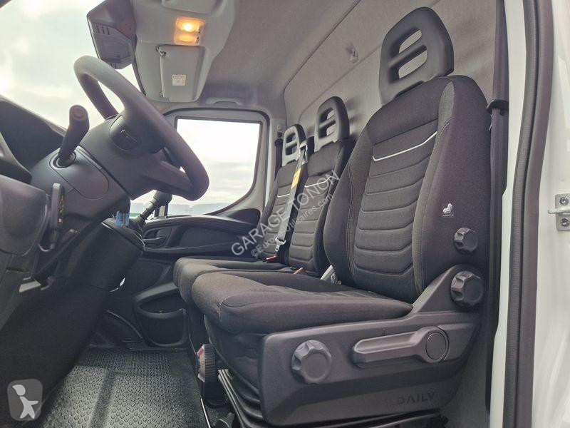 Véhicule utilitaire Iveco 35-160 BENNE + GRUE...